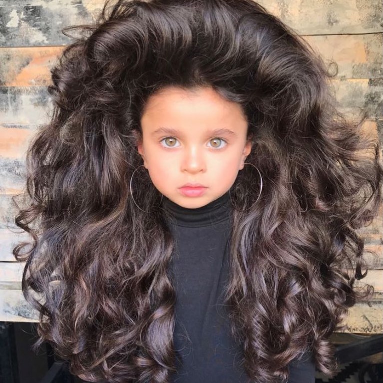 With her incredible hair, this 5-year-old girl makes us all jealous