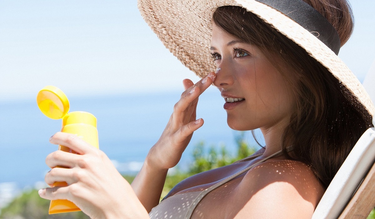 7 body parts to remember when you put sunscreen